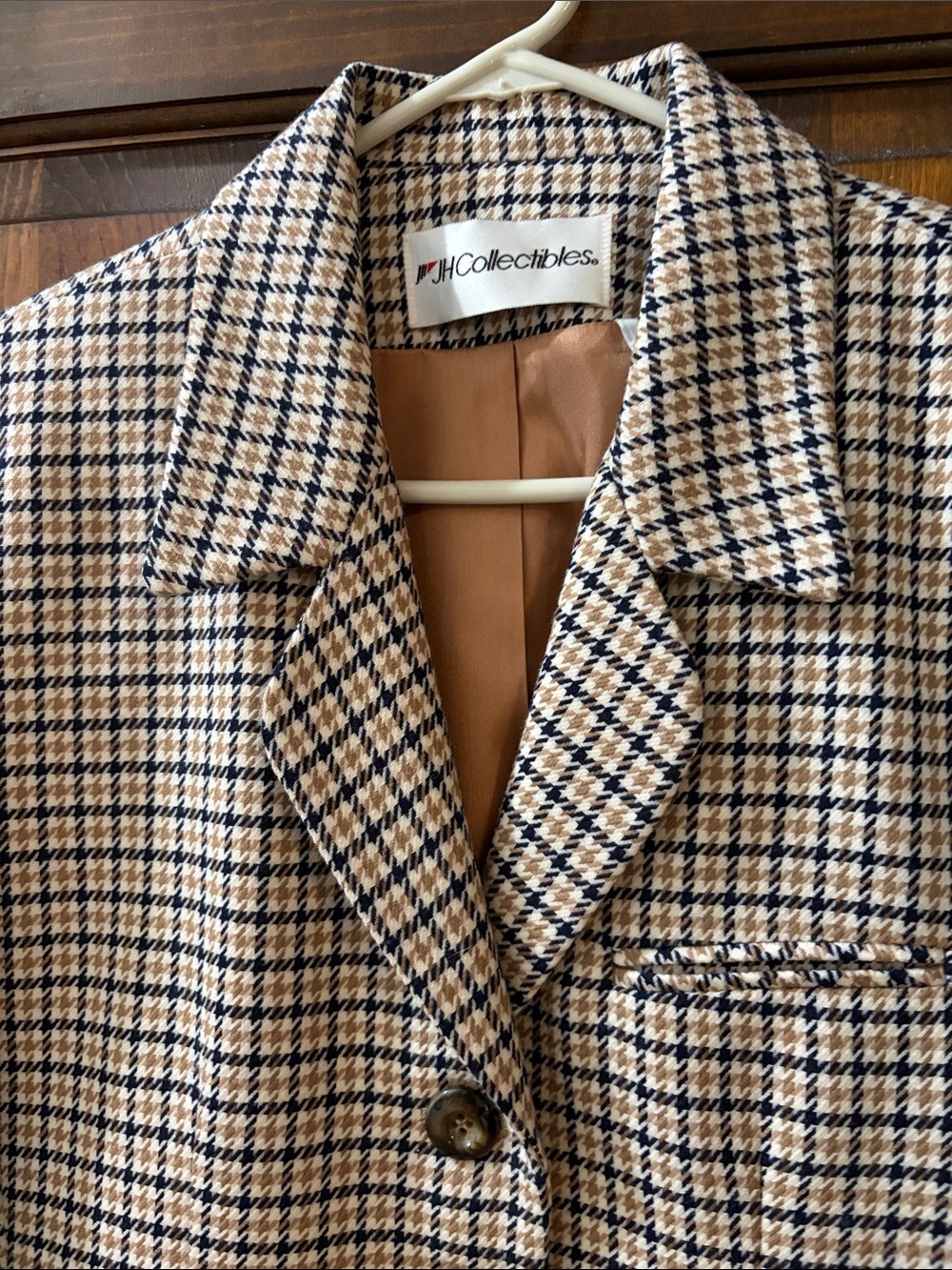 JH Collectibles Tan and Navy Houndstooth Women's Blazer